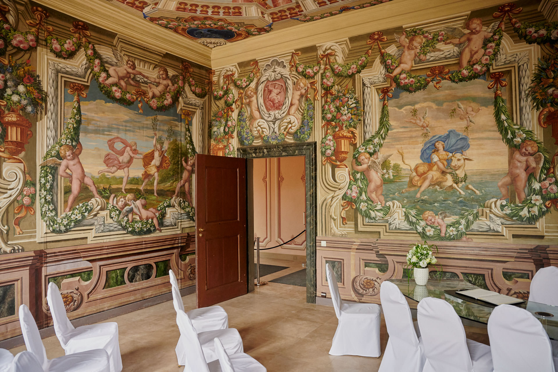 Standesamtliche Hochzeit in den Herrenhäuser Gärten. Hochzeitsfotograf Niclas Grüning