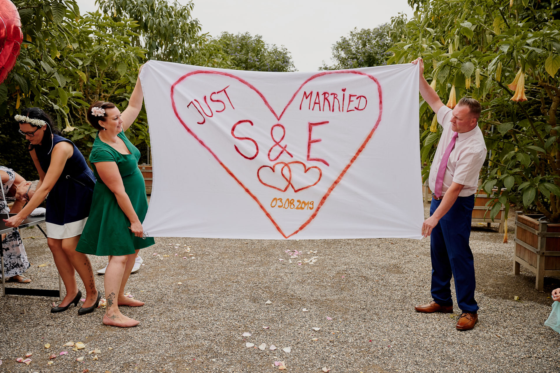 Standesamtliche Hochzeit in den Herrenhäuser Gärten. Hochzeitsfotograf Niclas Grüning