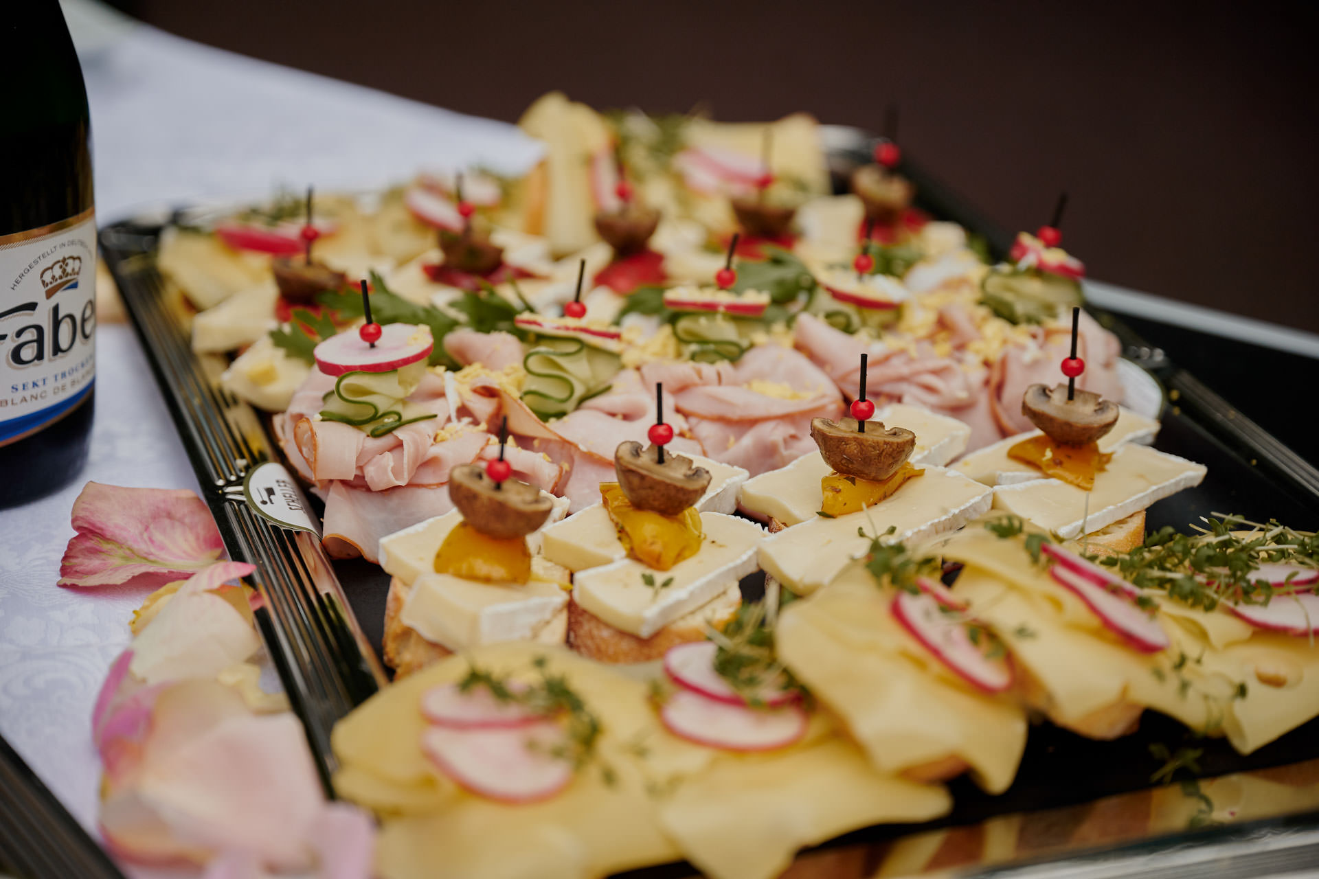Standesamtliche Hochzeit in den Herrenhäuser Gärten. Hochzeitsfotograf Niclas Grüning