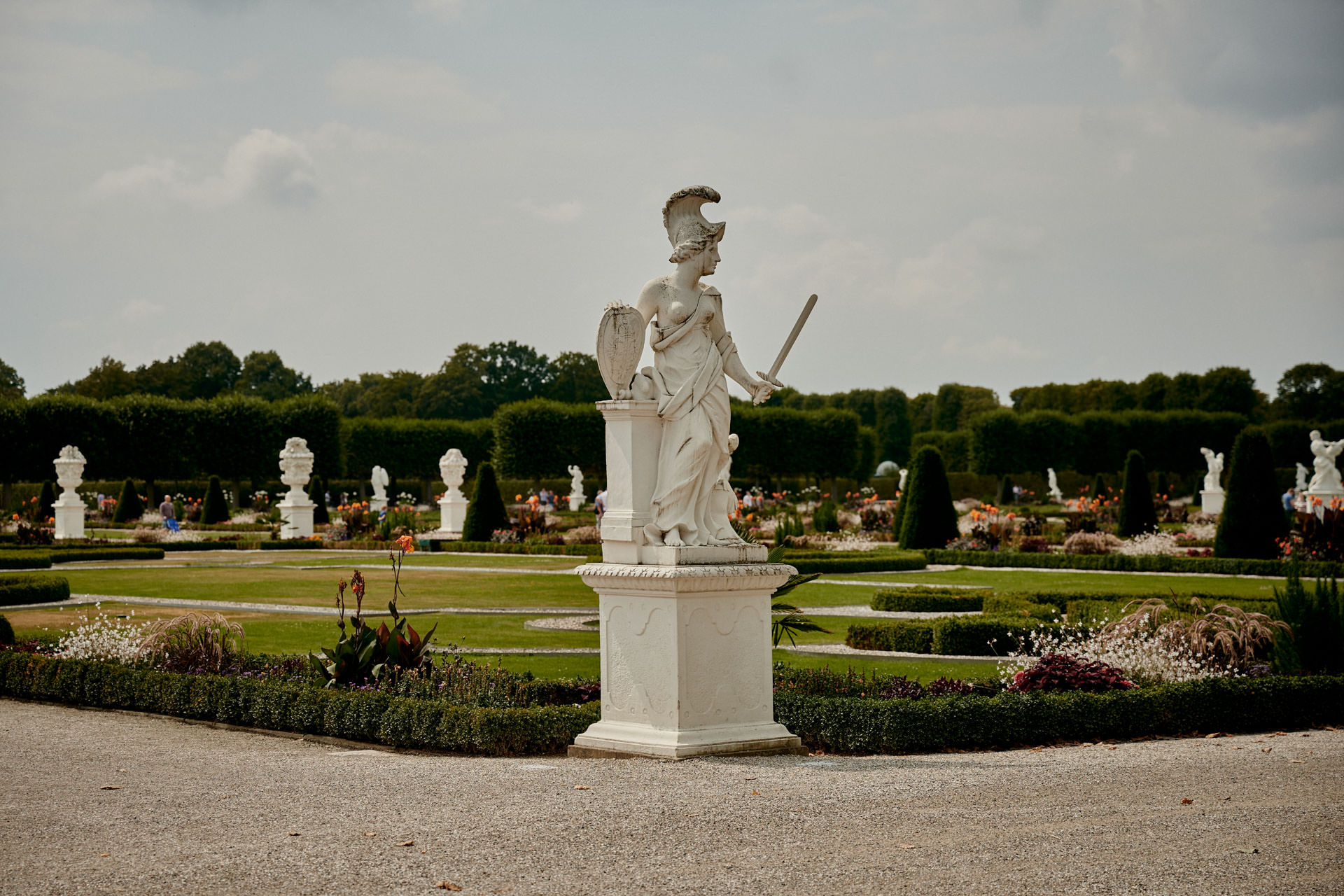 Standesamtliche Hochzeit in den Herrenhäuser Gärten. Hochzeitsfotograf Niclas Grüning