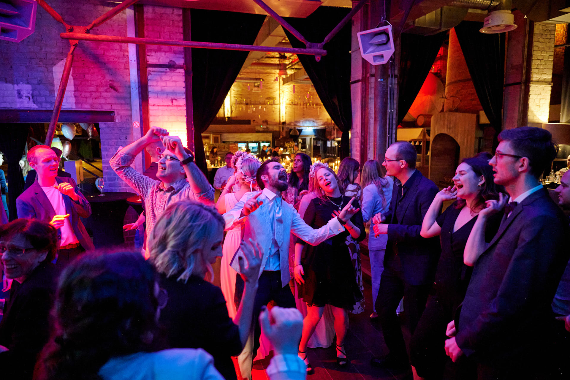 Hochzeitsfotograf für Seifenblasenfabrik Düsseldorf Dr. Thompson´s