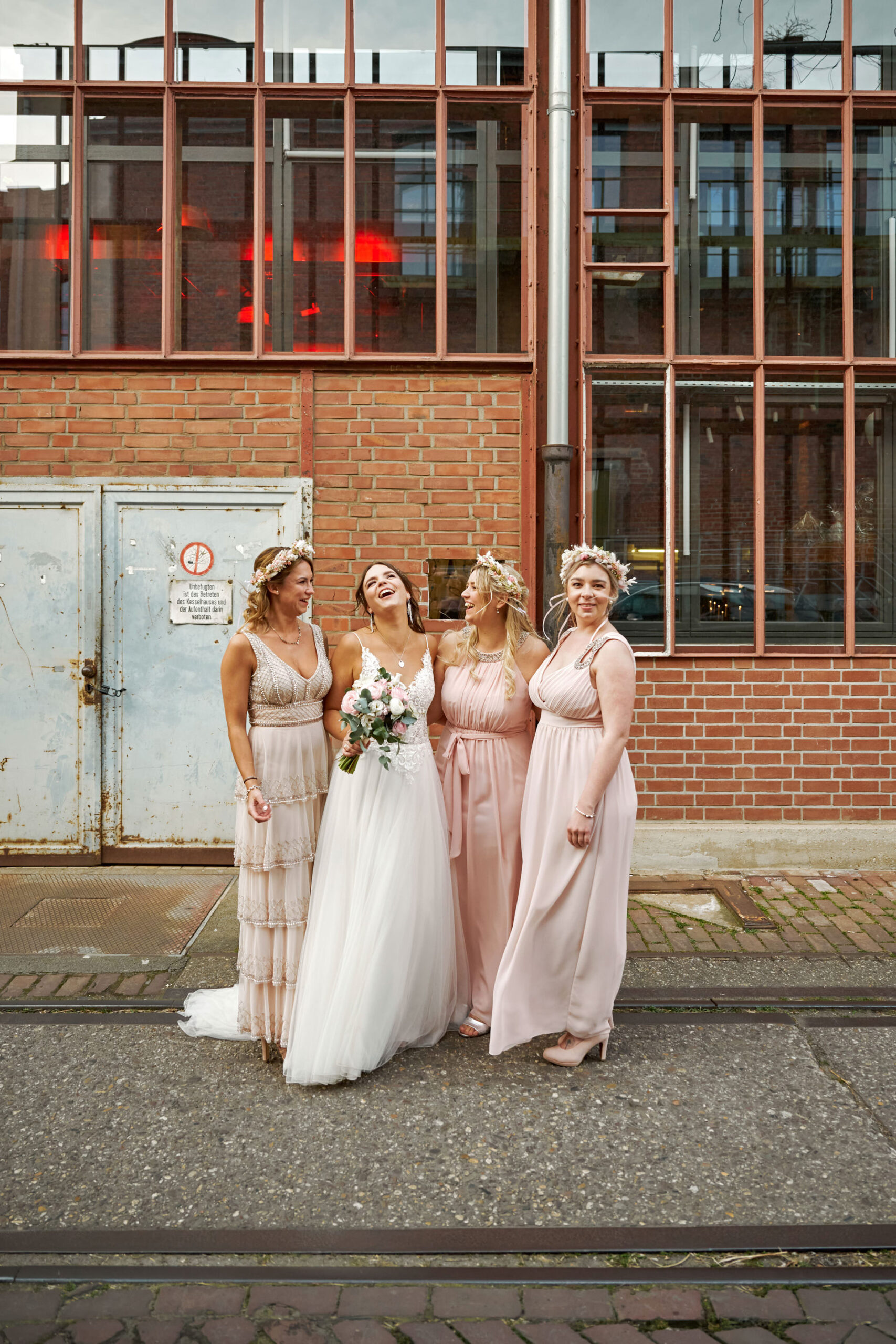 Hochzeitsfotograf für Seifenblasenfabrik Düsseldorf Dr. Thompson´s