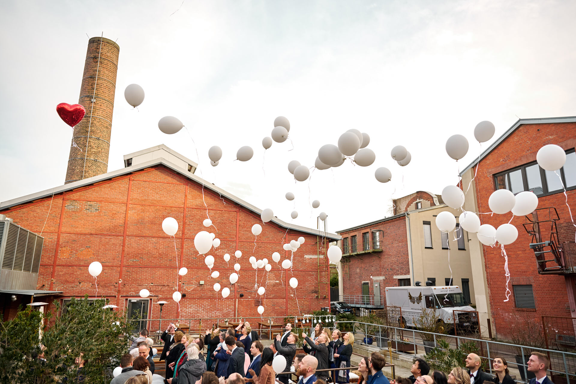 Hochzeitsfotograf für Seifenblasenfabrik Düsseldorf Dr. Thompson´s